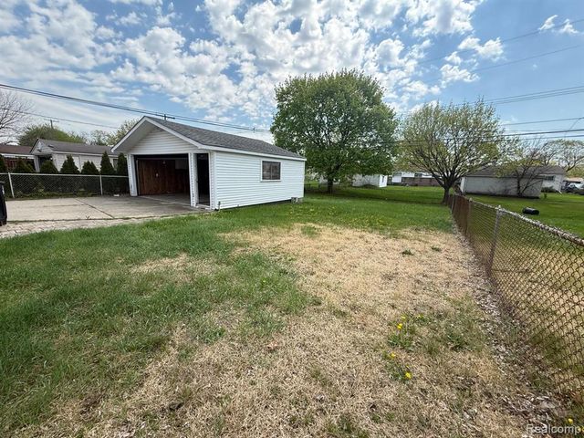 30907 Fernwood Street, Westland, MI 48186