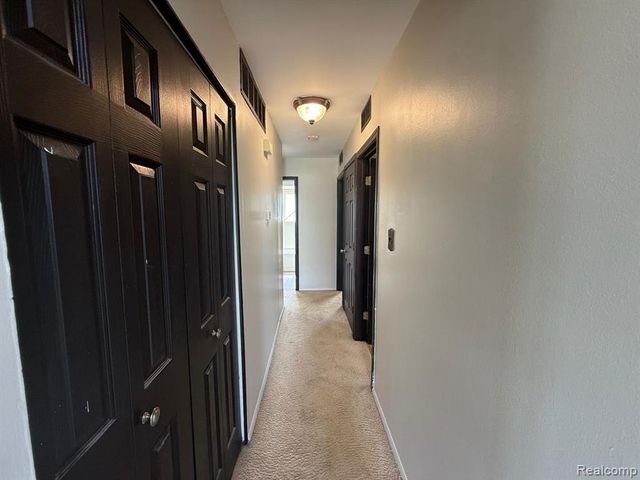 30907 Fernwood Street, Westland, MI 48186