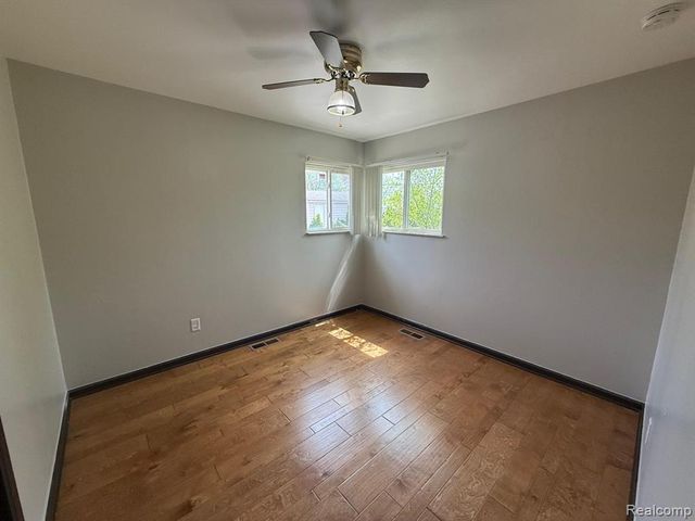 30907 Fernwood Street, Westland, MI 48186