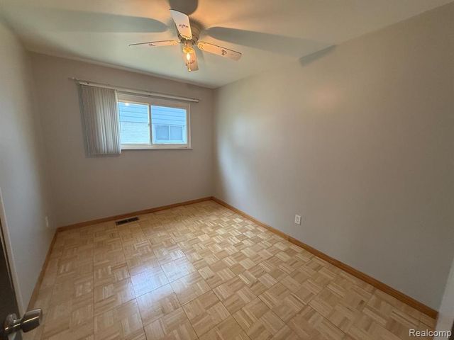 30907 Fernwood Street, Westland, MI 48186