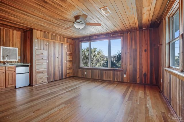 234 Ariola Dr, Pensacola Beach, FL 32561