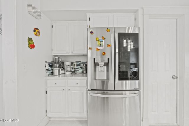 1295 Myron Street, Niskayuna, NY 12309