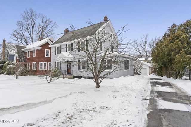 1295 Myron Street, Niskayuna, NY 12309