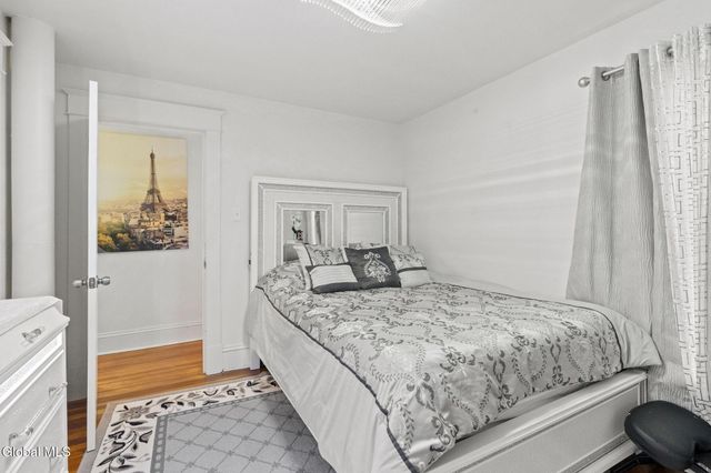 1295 Myron Street, Niskayuna, NY 12309