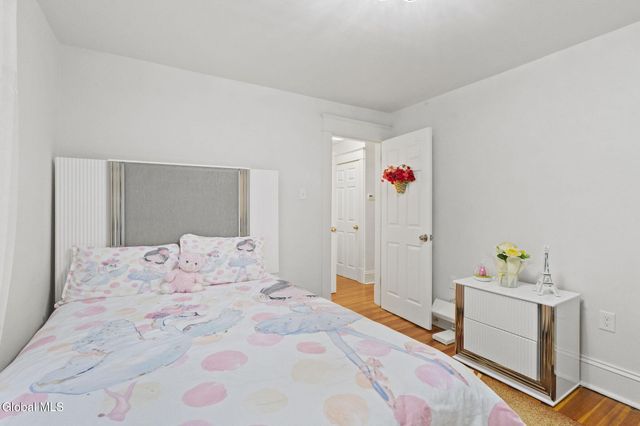 1295 Myron Street, Niskayuna, NY 12309