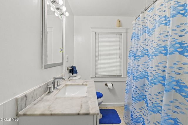 1295 Myron Street, Niskayuna, NY 12309