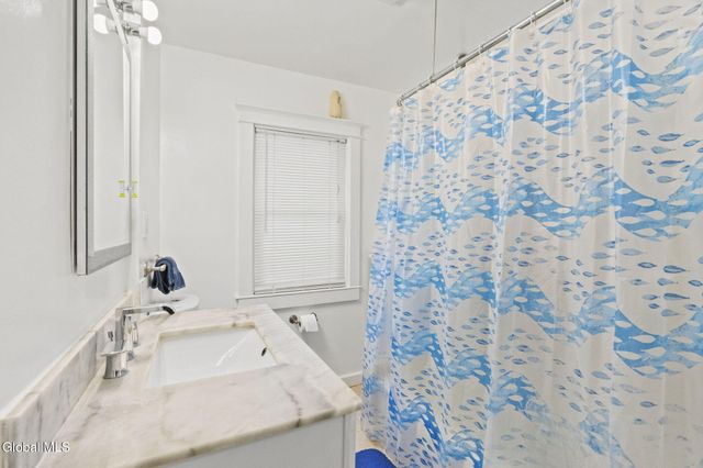 1295 Myron Street, Niskayuna, NY 12309