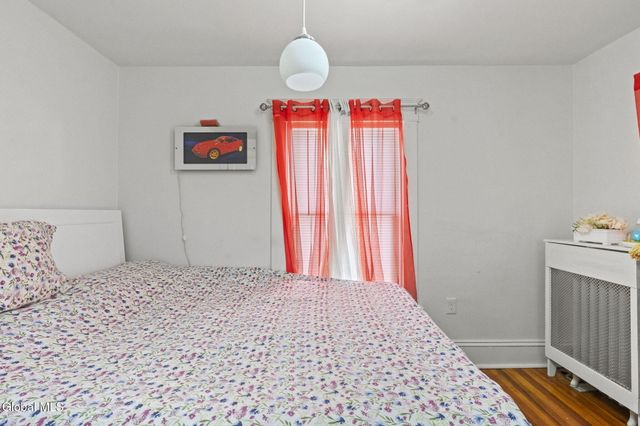 1295 Myron Street, Niskayuna, NY 12309