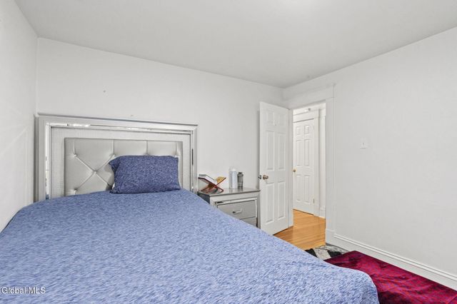 1295 Myron Street, Niskayuna, NY 12309