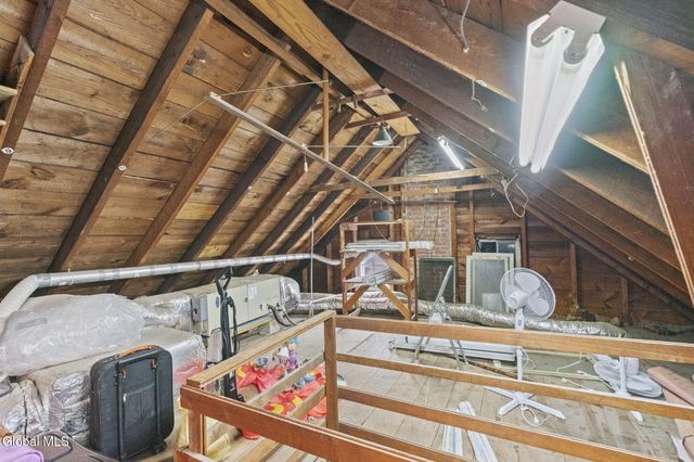 1295 Myron Street, Niskayuna, NY 12309