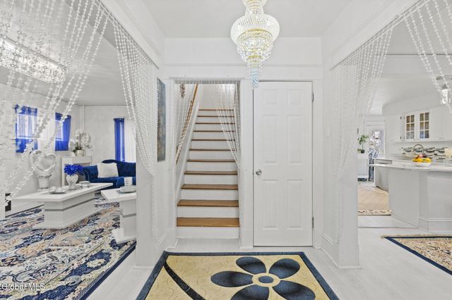 1295 Myron Street, Niskayuna, NY 12309