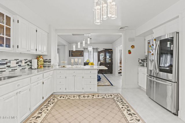 1295 Myron Street, Niskayuna, NY 12309