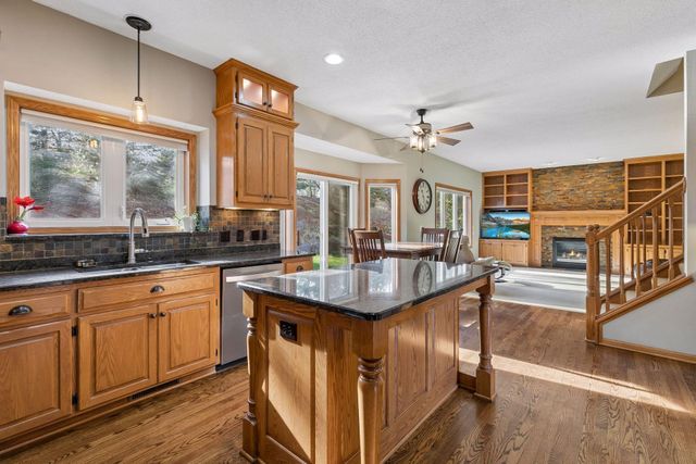 16583 Hearthside Way, Lakeville, MN 55044