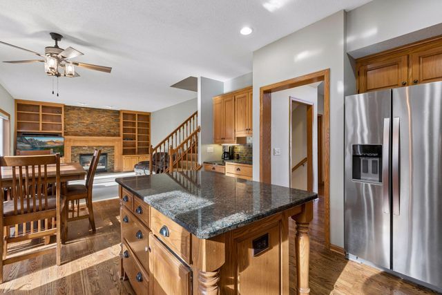 16583 Hearthside Way, Lakeville, MN 55044