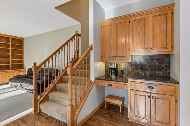 16583 Hearthside Way, Lakeville, MN 55044