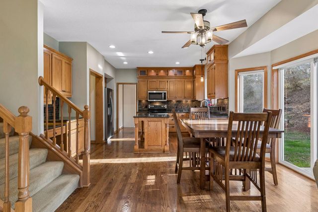 16583 Hearthside Way, Lakeville, MN 55044