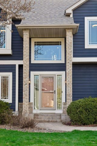 16583 Hearthside Way, Lakeville, MN 55044