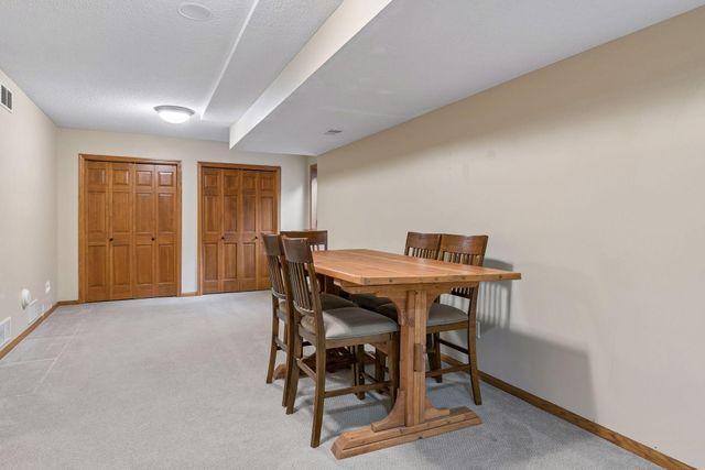 16583 Hearthside Way, Lakeville, MN 55044