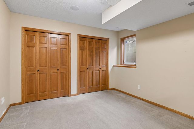 16583 Hearthside Way, Lakeville, MN 55044