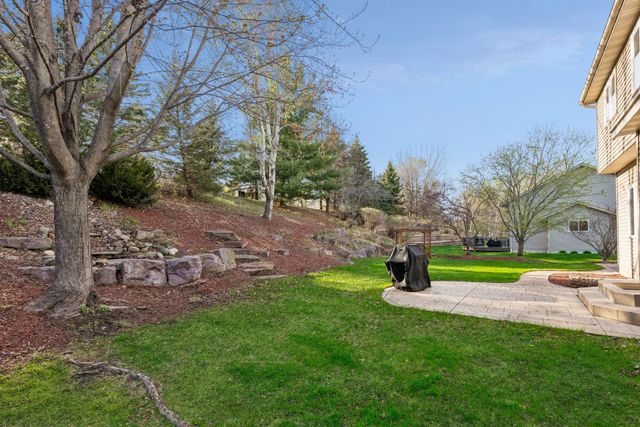 16583 Hearthside Way, Lakeville, MN 55044