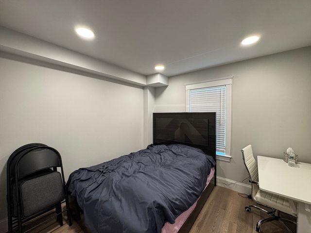 33 Hamilton St 1, Medford, MA 02155