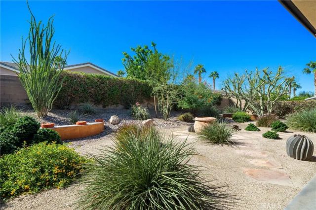 60165 Desert Rose Drive, La Quinta, CA 92253