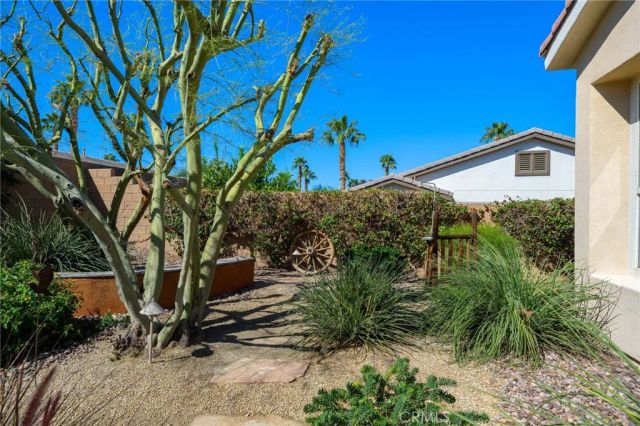 60165 Desert Rose Drive, La Quinta, CA 92253