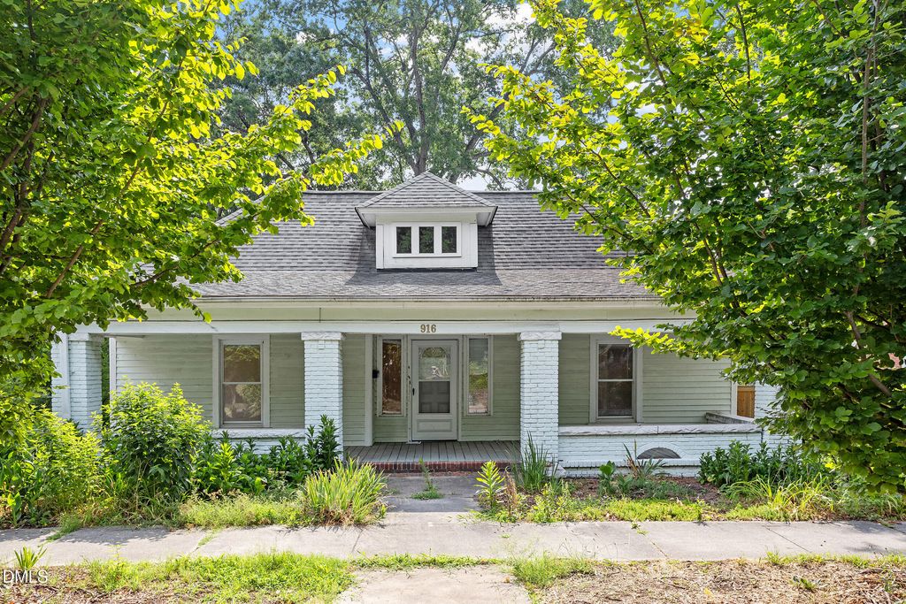 916 N Buchanan Boulevard, Durham, NC 27701
