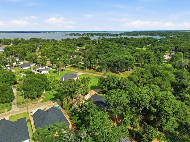 429 Waterboard Drive, Trinidad, TX 75163