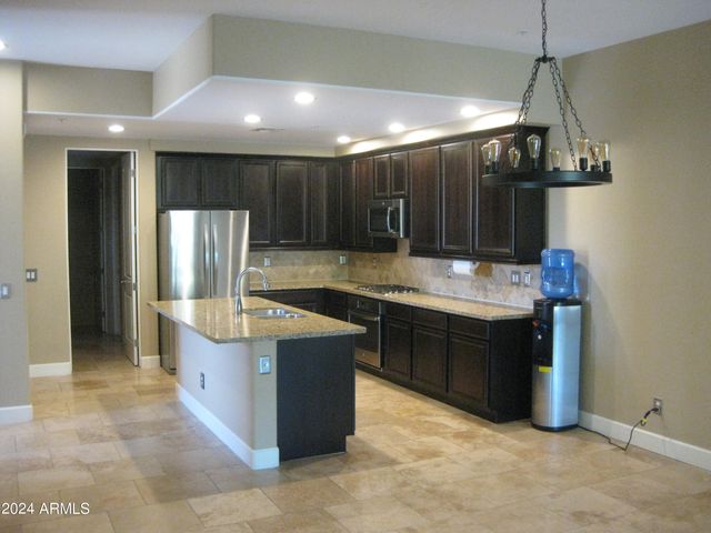 36600 N CAVE CREEK Road C20, Cave Creek, AZ 85331