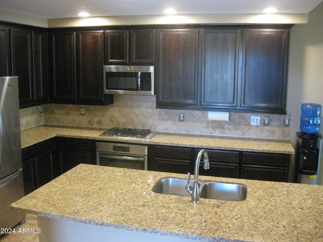 36600 N CAVE CREEK Road C20, Cave Creek, AZ 85331