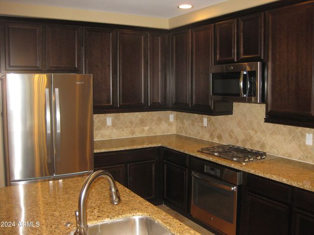 36600 N CAVE CREEK Road C20, Cave Creek, AZ 85331