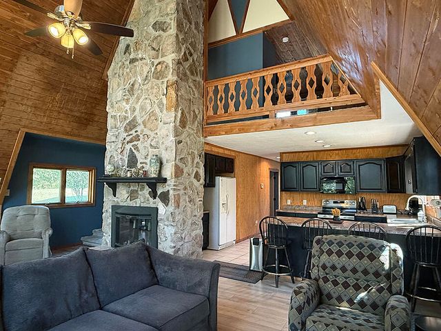 992 Stonegate Drive, Burnside, KY 42519
