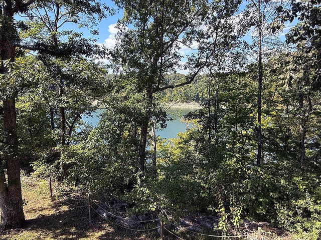 992 Stonegate Drive, Burnside, KY 42519