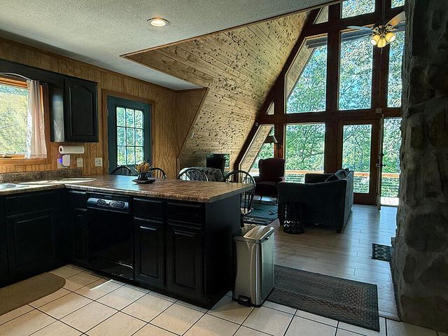 992 Stonegate Drive, Burnside, KY 42519