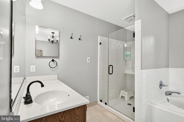 9903 COBBLESTONE DR, Warrenton, VA 20186