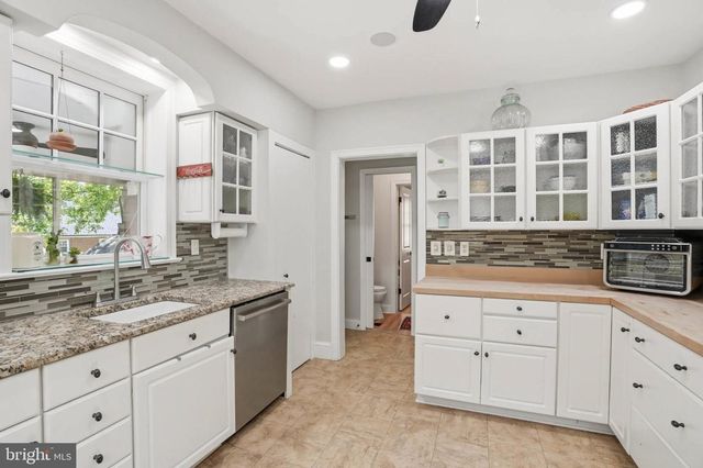4011 OGLETHORPE ST, Hyattsville, MD 20782