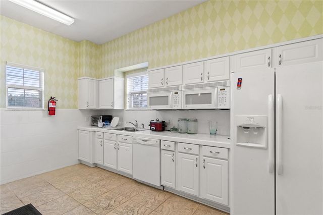 7980 SOUTHERN PINES DRIVE, Brooksville, FL 34601