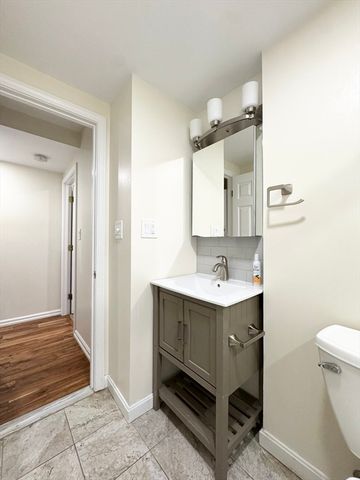 666 Main St 315, Winchester, MA 01890