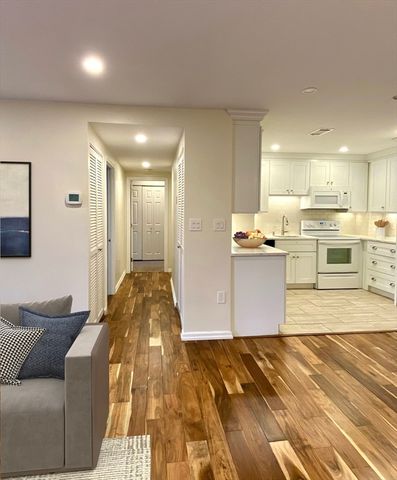 666 Main St 315, Winchester, MA 01890