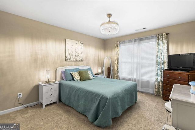 1267 Clear Stream Ridge, Auburn, GA 30011