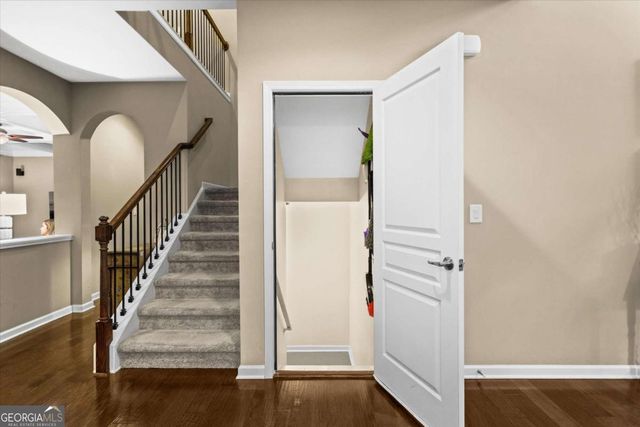 1267 Clear Stream Ridge, Auburn, GA 30011