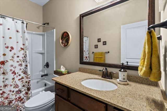 1267 Clear Stream Ridge, Auburn, GA 30011