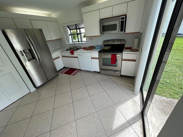 45 Columbia Court, Deerfield Beach, FL 33442