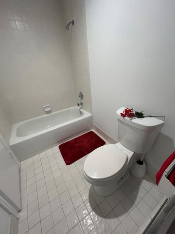 45 Columbia Court, Deerfield Beach, FL 33442