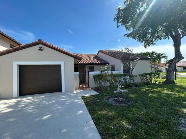 45 Columbia Court, Deerfield Beach, FL 33442