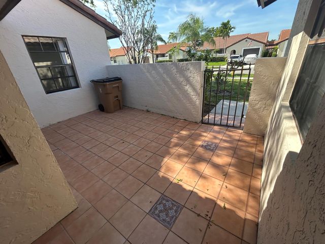 45 Columbia Court, Deerfield Beach, FL 33442