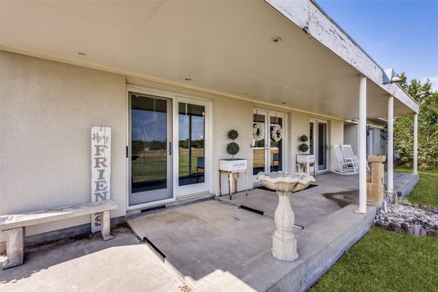 77 Hidden Lakes Boulevard, Gunter, TX 75058