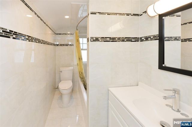 3-21 27th Street, Fair Lawn, NJ 07410