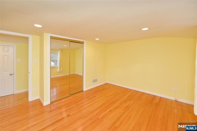 3-21 27th Street, Fair Lawn, NJ 07410